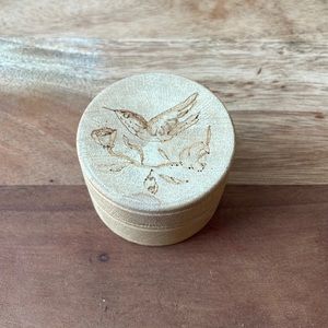 Jewelry holder with humming bird art